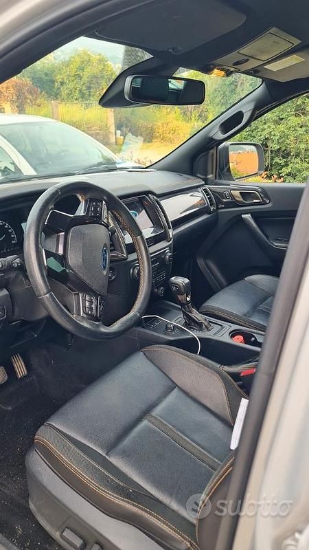 Begagnad Ford Ranger 170 HK (125 kW) 2023 Grå Pickup