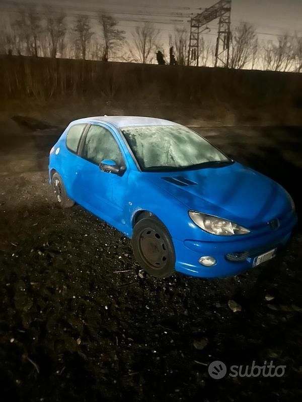 Begagnad Peugeot 206 88 HK (64 kW) 2006 Blå Sedan