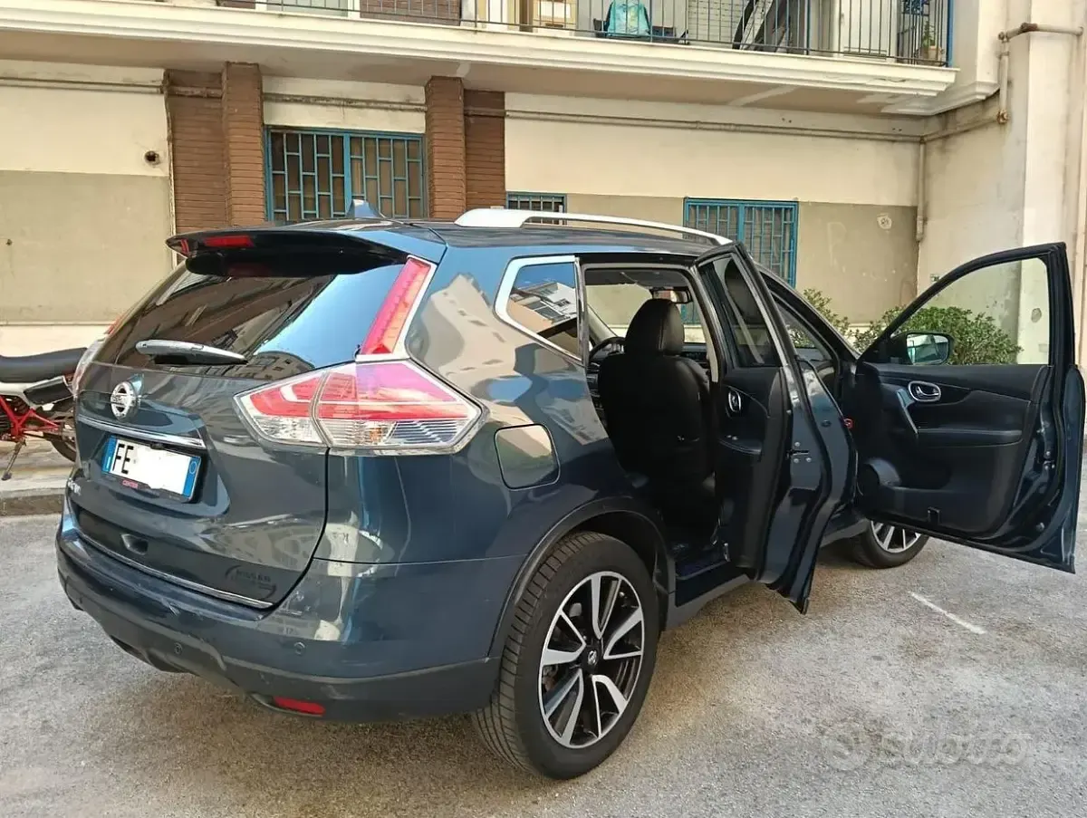 Usata Nissan X-Trail Tekna 163 CV (119 kW) 2016 Bluazzurro SUV