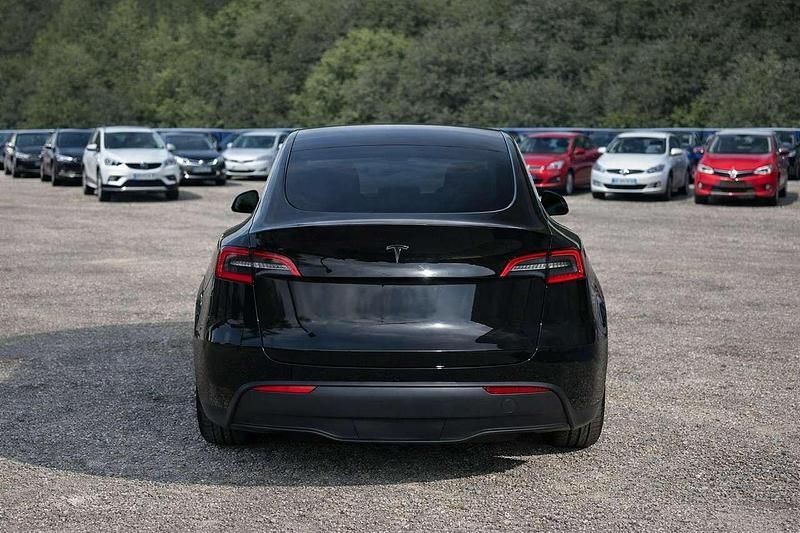 Usata Tesla Model Y RWD 88 kW (120 CV) 2022 Nero SUV
