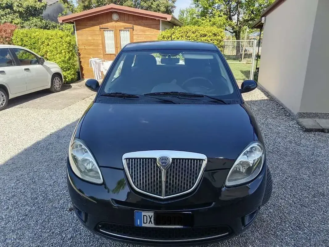 Usata Lancia Ypsilon 75 CV (55 kW) 2009 Utilitaria