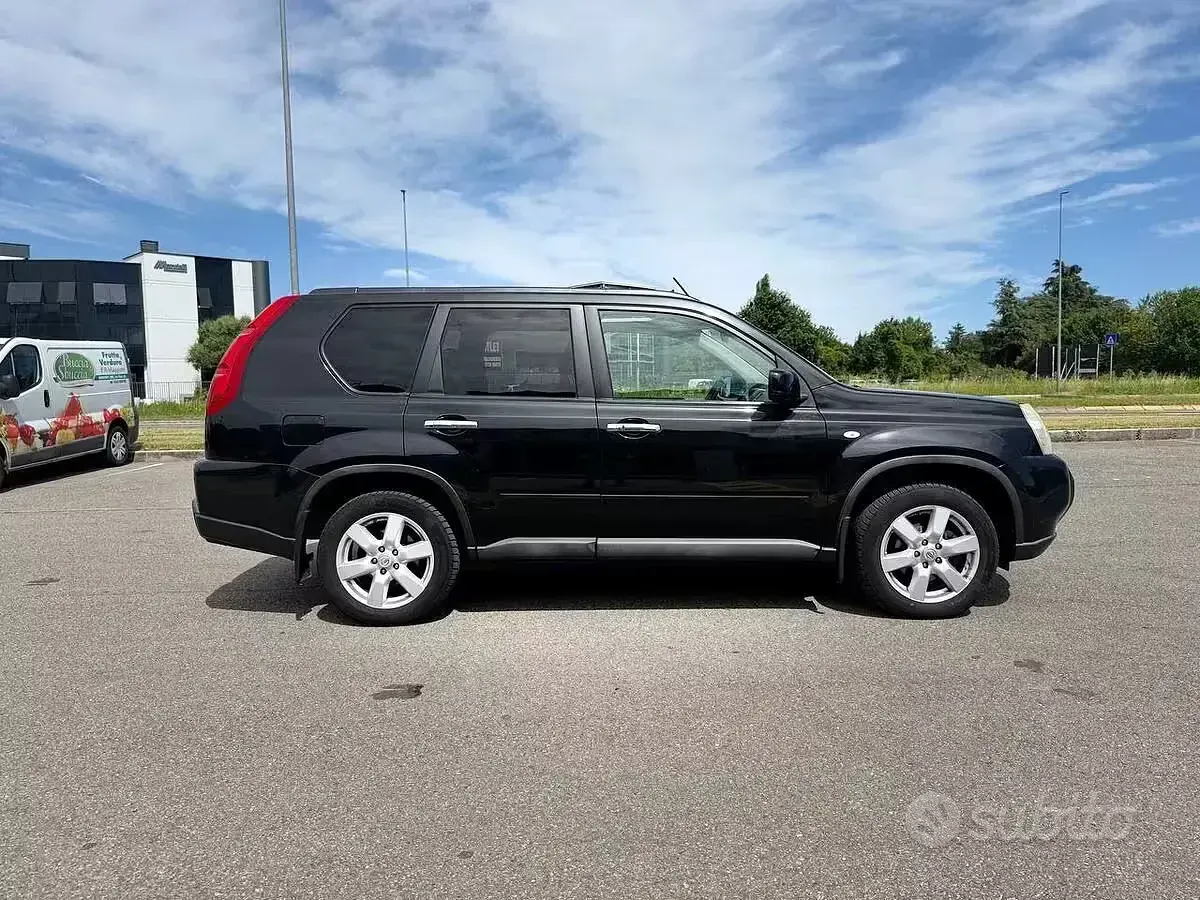 Usata Nissan X-Trail 173 CV (127 kW) 2008 Nero SUV