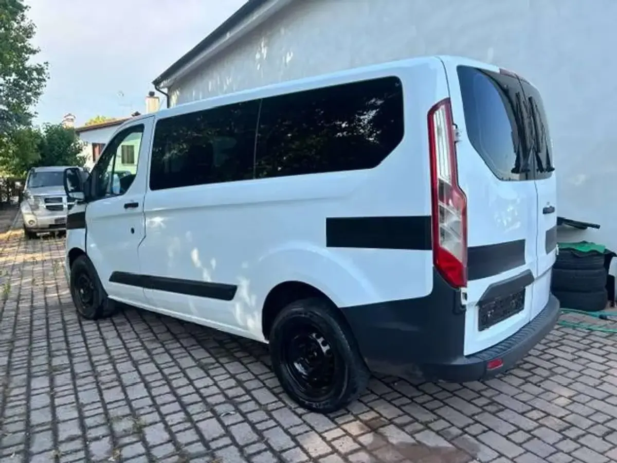 Usata Ford Transit Custom Trend 101 CV (74 kW) 2013 Bianco Monovolume