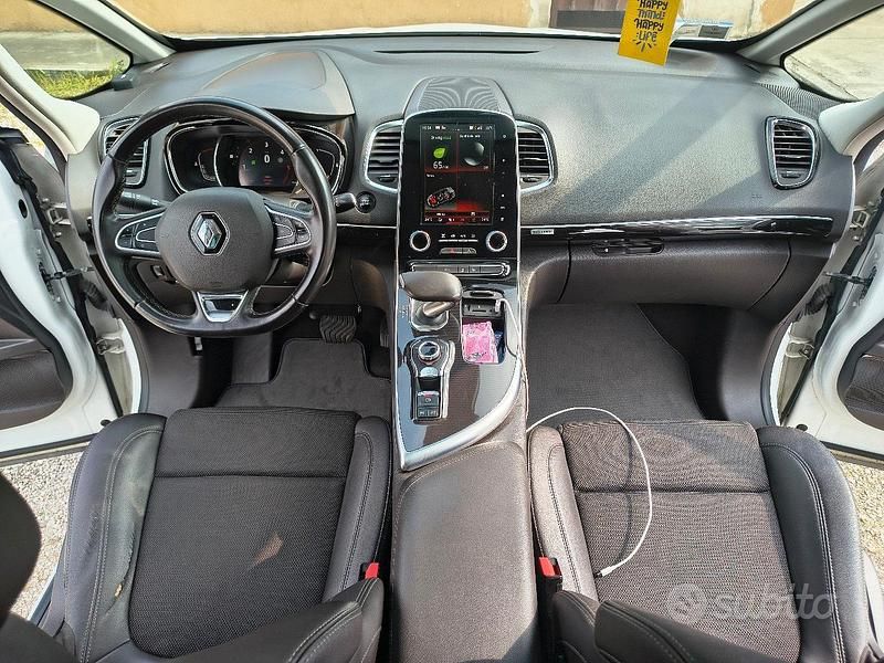 Usata Renault Espace Intens 200 CV (147 kW) 2016 Bianco Monovolume