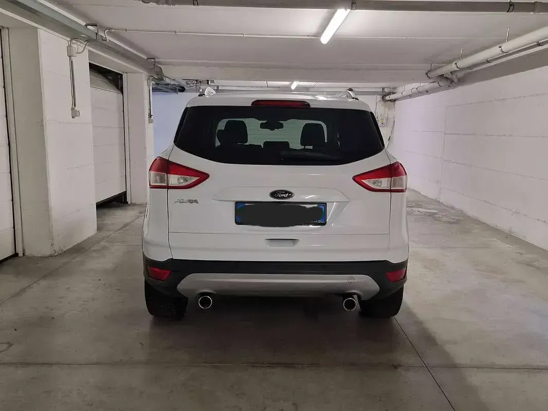 Usata Ford Kuga Titanium 140 CV (102 kW) 2014 Bianco SUV