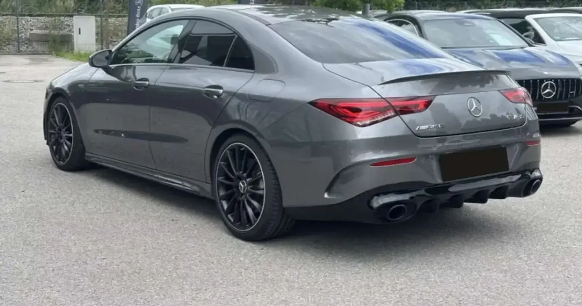Usata Mercedes CLA35 AMG AMG 306 CV (225 kW) 2023 Grigio Coupé