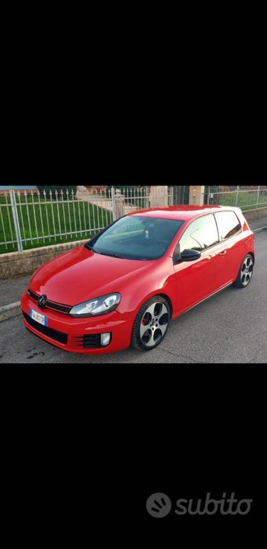 Rosso Usata 2011 VW Golf Cabriolet GTI Cabrio | 5900 € - Immagine 1/4