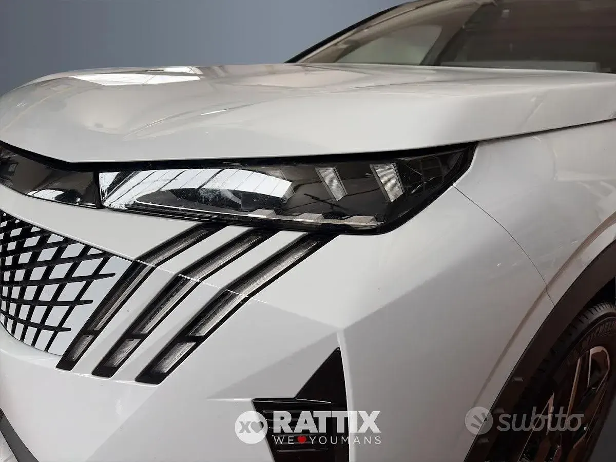 Usata Peugeot 5008 GTi 145 CV (106 kW) 2025 Bianco SUV