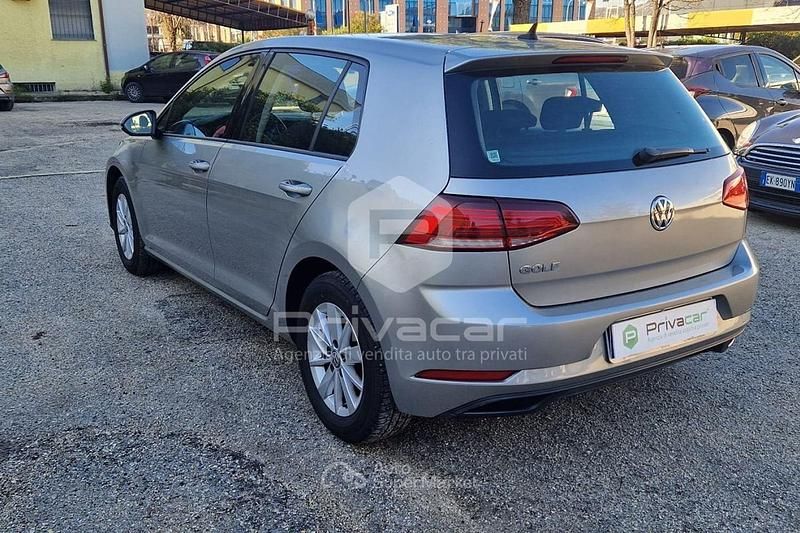 Usata VW Golf VII Business 116 CV (85 kW) 2019 Gray Berlina