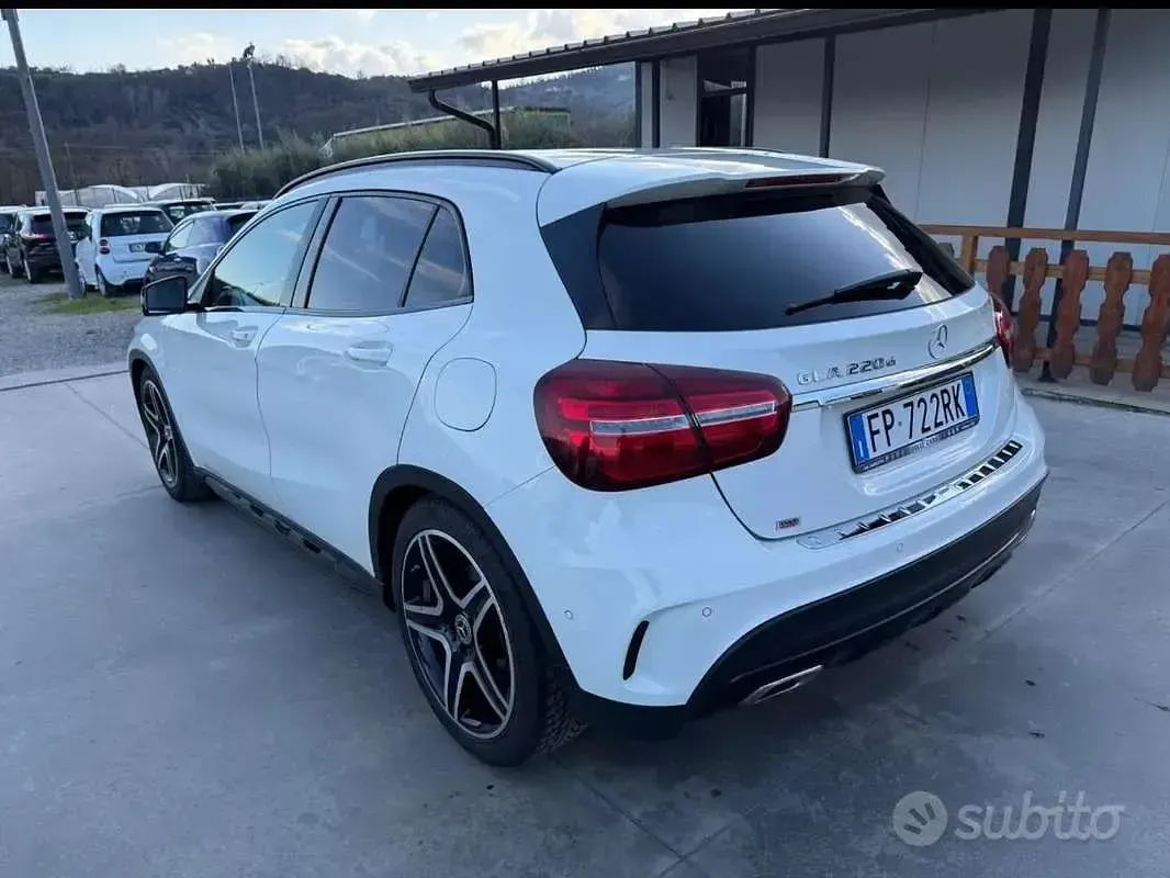 Usata Mercedes GLA220 Premium 177 CV (130 kW) 2017 Bianco SUV