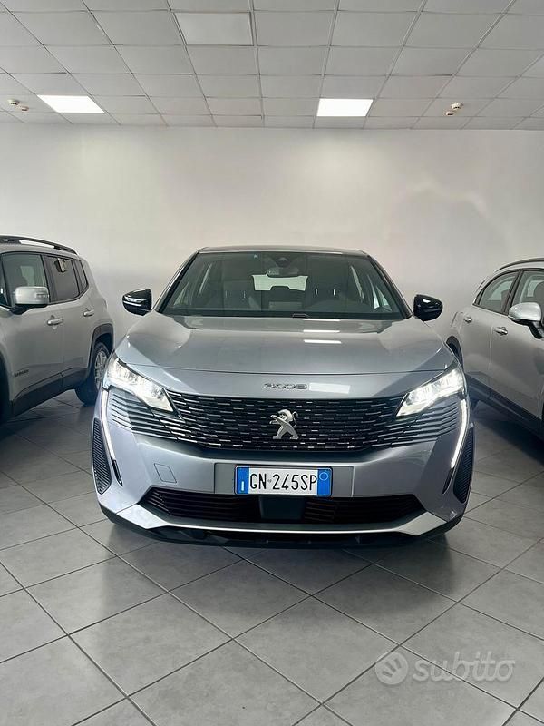 Usata Peugeot 3008 Active 131 CV (96 kW) 2023 Grigio SUV