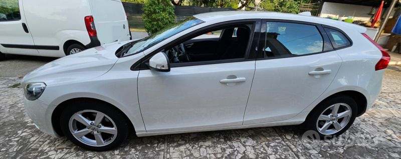 Occasion Volvo V40 120 ch (88 kW) 2018 Blanc Break