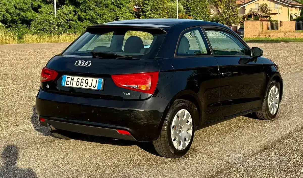 Usata Audi A1 Admired 105 CV (77 kW) 2012 Nero Utilitaria