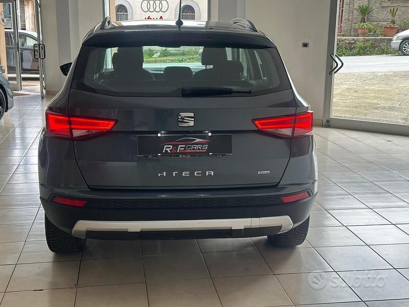 Usata Seat Ateca 4Drive 150 CV (110 kW) 2017 Grigio SUV
