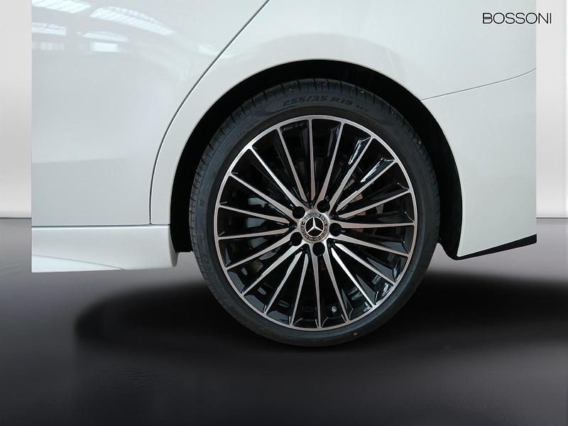 Nuova Mercedes C220 AMG Line Premium 200 CV (147 kW) 2026 Bianco Berlina