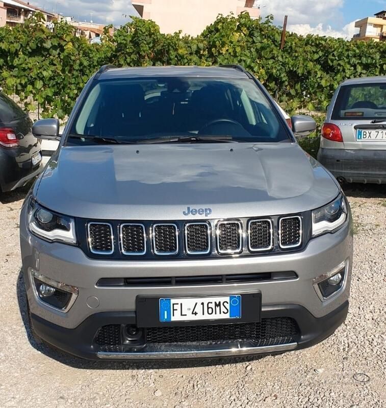 Usata Jeep Compass 120 CV (88 kW) 2017 Grigio SUV