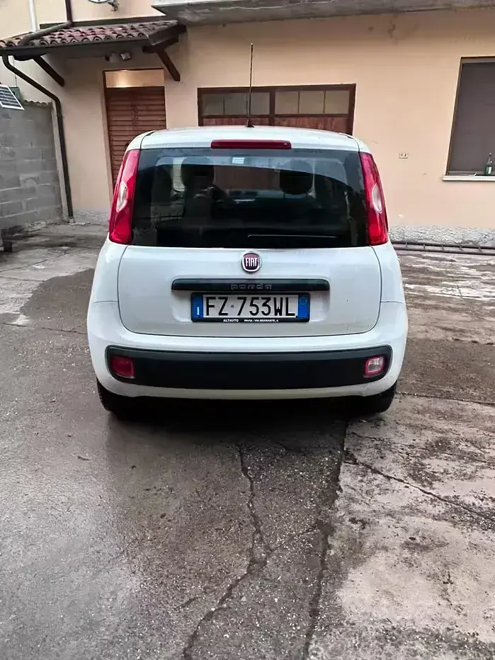 Usata Fiat Panda Easy 69 CV (50 kW) 2020 Bianco Utilitaria