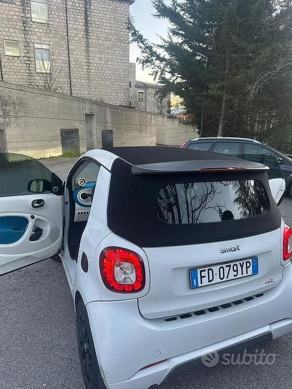 Usata Smart ForTwo Cabrio Proxy 90 CV (66 kW) 2016 Cabrio
