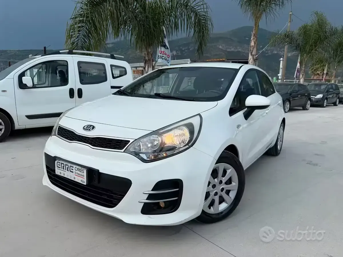 Usata Kia Rio 75 CV (55 kW) 2016 Utilitaria
