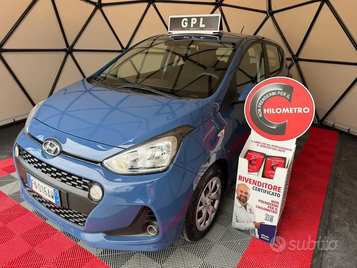 Usata Hyundai i10 67 CV (49 kW) 2017 Blu Utilitaria