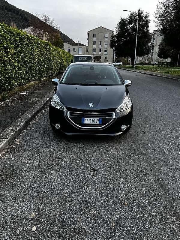 Usata Peugeot 208 Allure 120 CV (88 kW) 2013 Utilitaria