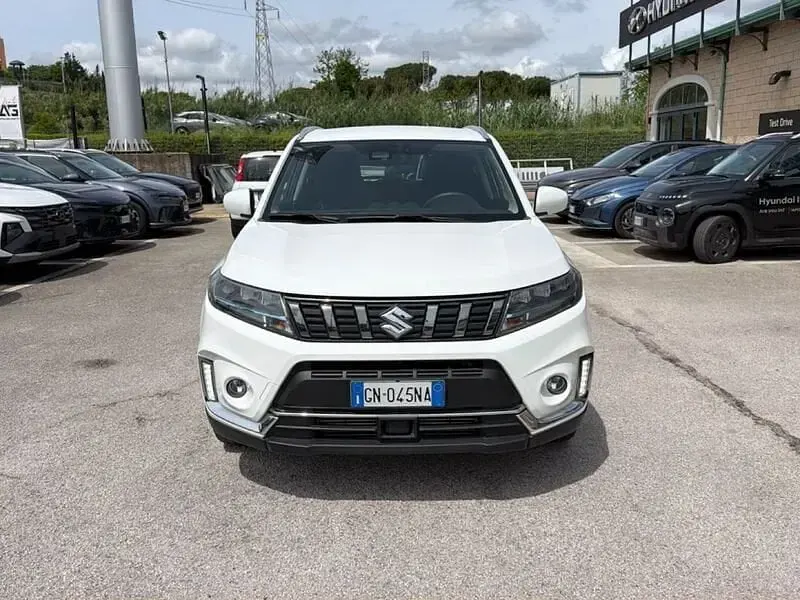Usata Suzuki Vitara Cool 129 CV (94 kW) 2023 Bianco SUV