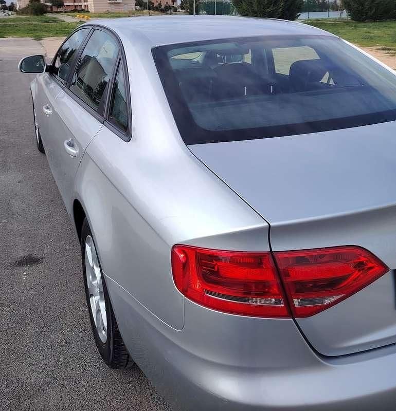Usata Audi A4 143 CV (105 kW) 2009 Argento Berlina