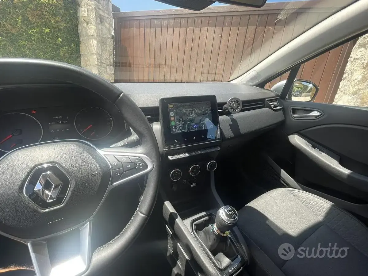 Usata Renault Clio V 101 CV (74 kW) 2021 Grigio Berlina