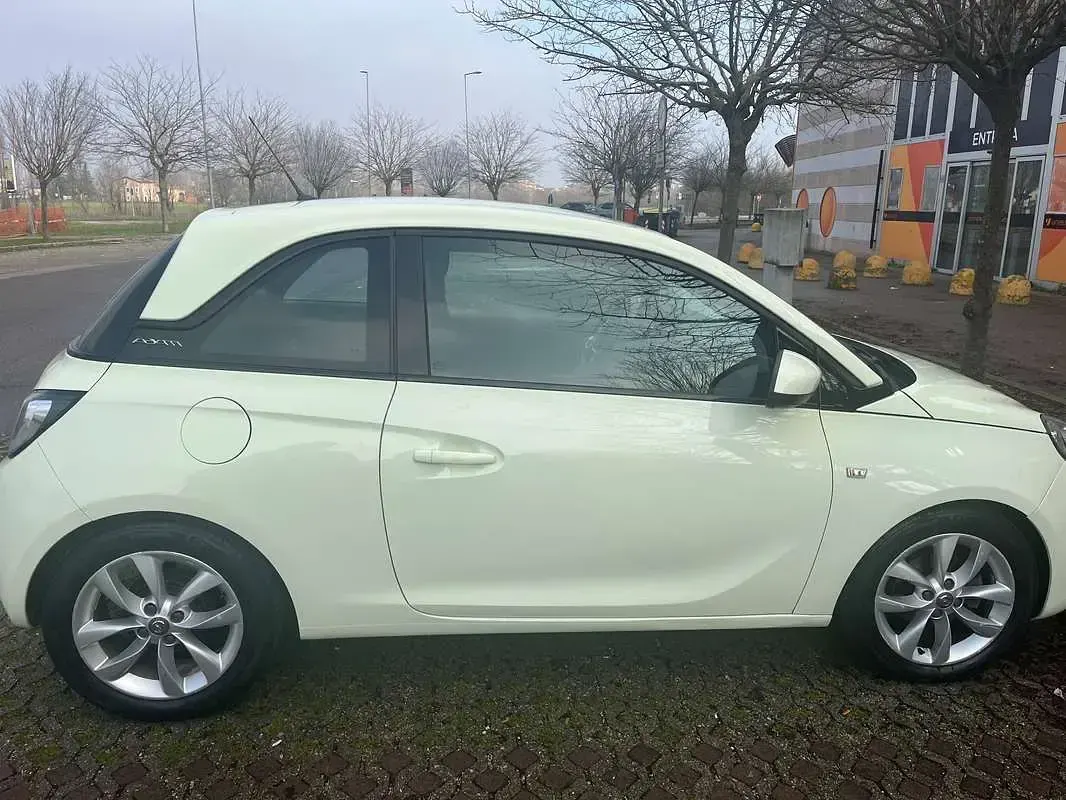 Usata Opel Adam Jam 69 CV (50 kW) 2014 Giallo Utilitaria