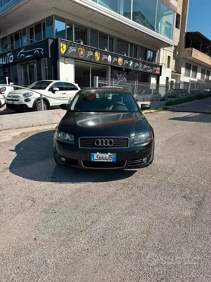 Usata Audi A3 Ambition 140 CV (102 kW) 2004 Grigio Utilitaria