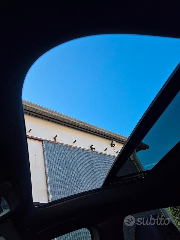 Usata Mercedes GLA200 Premium 150 CV (110 kW) 2021 Grigio SUV