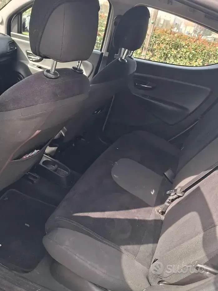 Usata Lancia Ypsilon 95 CV (69 kW) 2012 Utilitaria