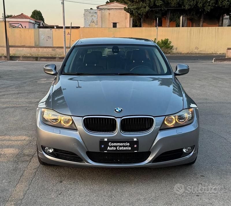 Usata BMW 320 184 CV (135 kW) 2010 Grigio Station wagon