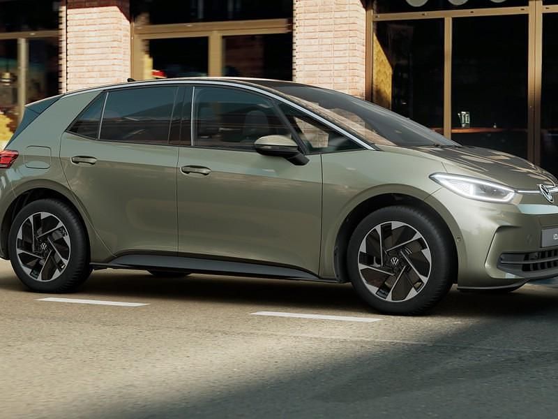 Nuova VW ID.3 Pro 69 kW (95 CV) 2026 Dark olivine green metallizzato nero Utilitaria