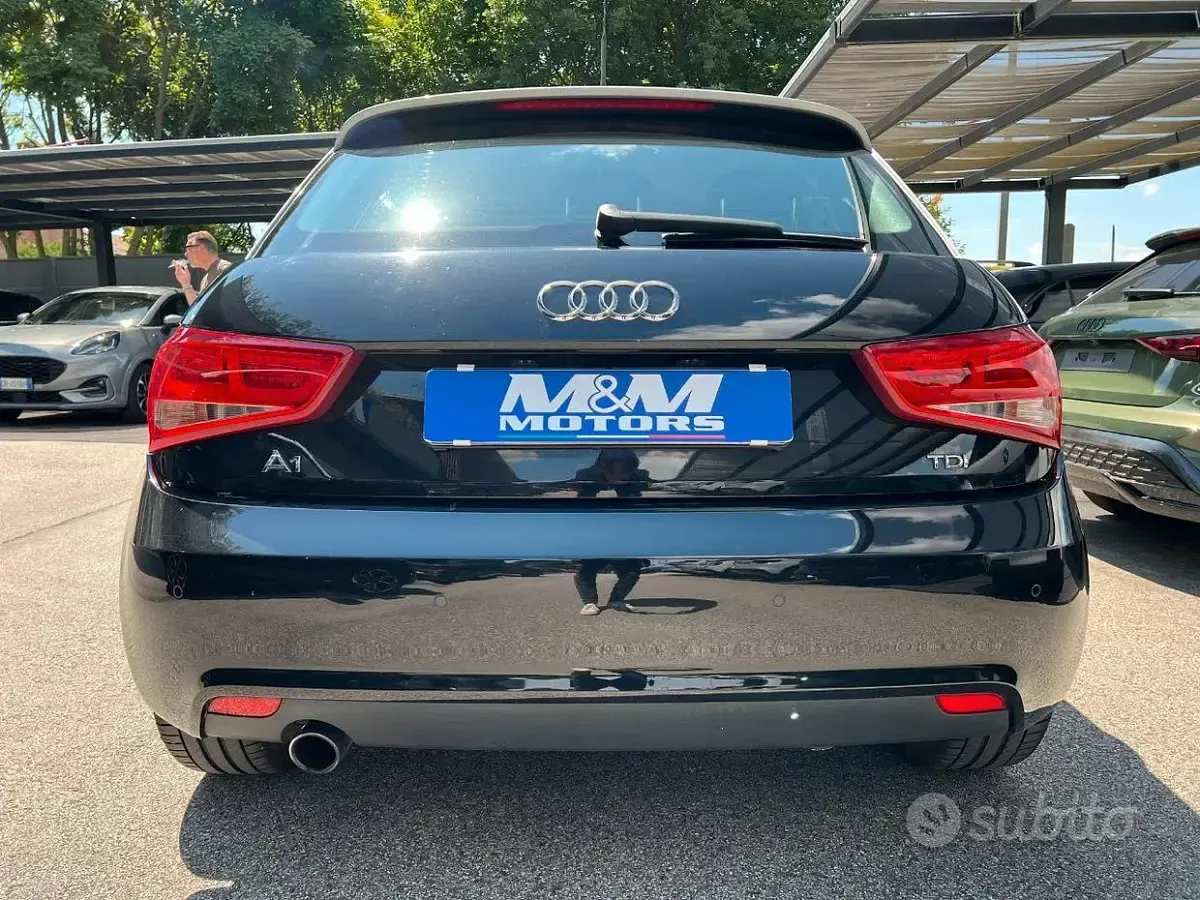 Usata Audi A1 Sportback Attraction 90 CV (66 kW) 2012 Giallo Utilitaria