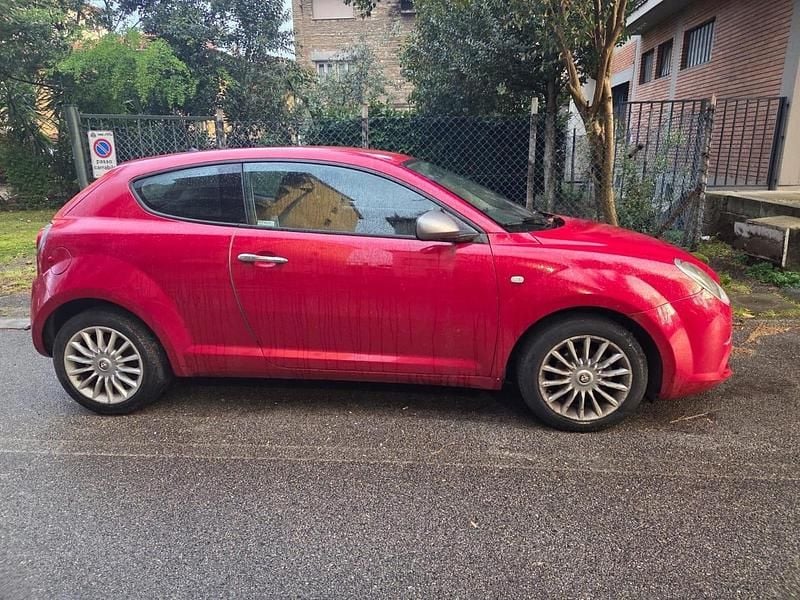 Usata Alfa Romeo MiTo Distinctive 120 CV (88 kW) 2016 Rosso Utilitaria