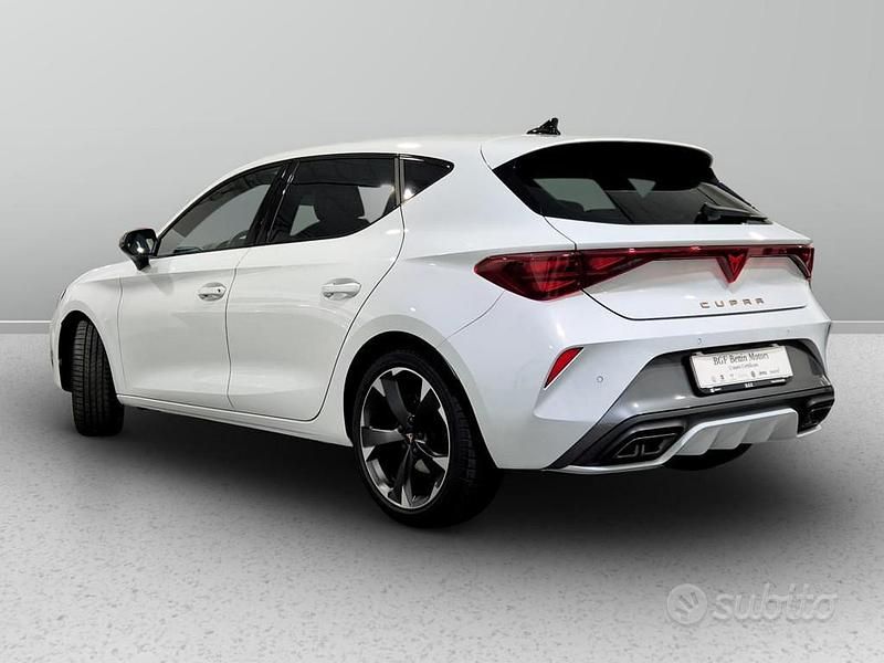Usata Cupra Leon 150 CV (110 kW) 2025 Bianco Berlina