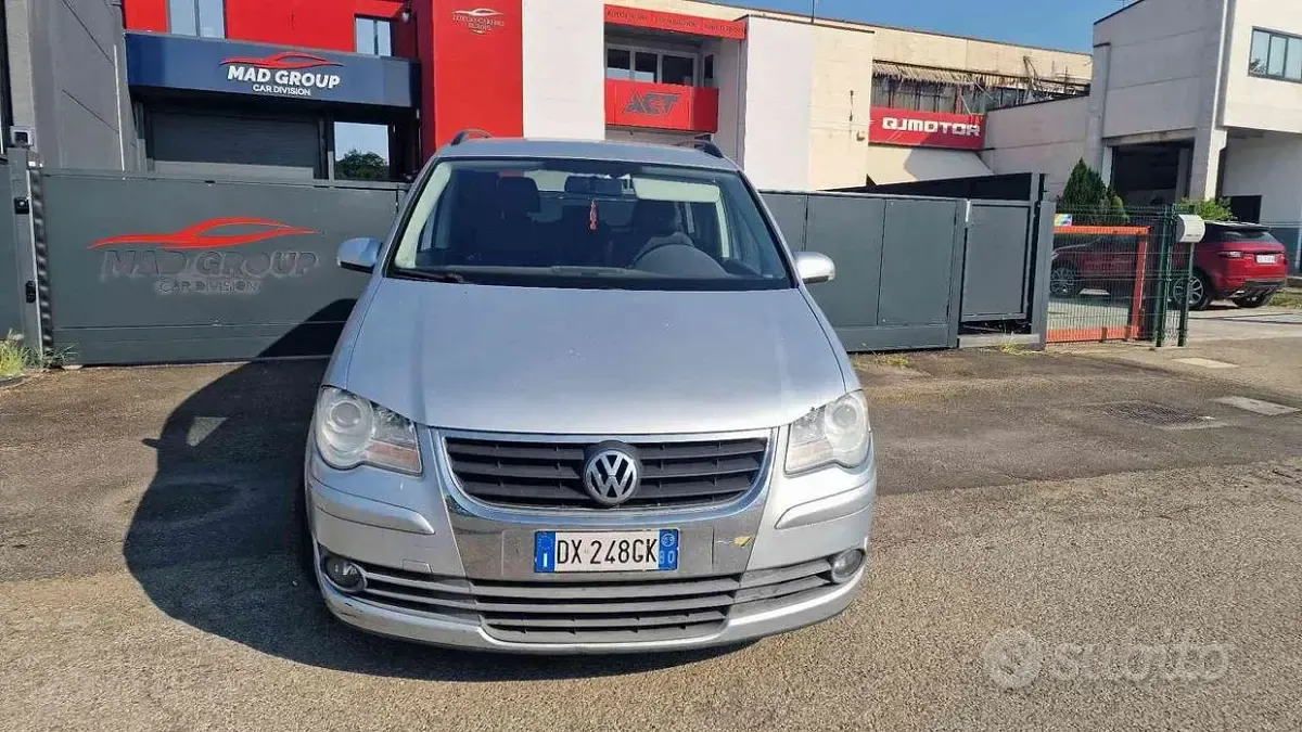 Usata VW Touran Trendline 109 CV (80 kW) 2008 Grigio Monovolume