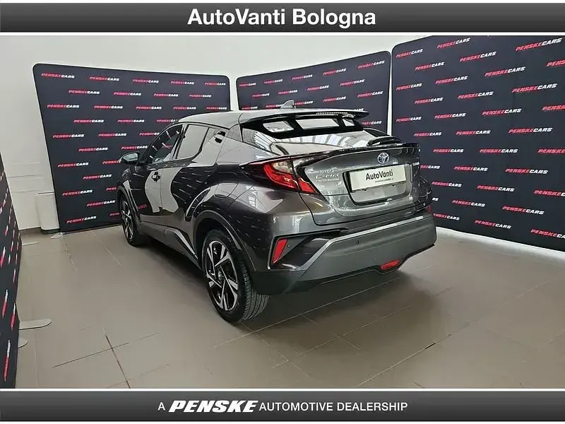 Usata Toyota C-HR Trend 122 CV (89 kW) 2022 Grigio SUV