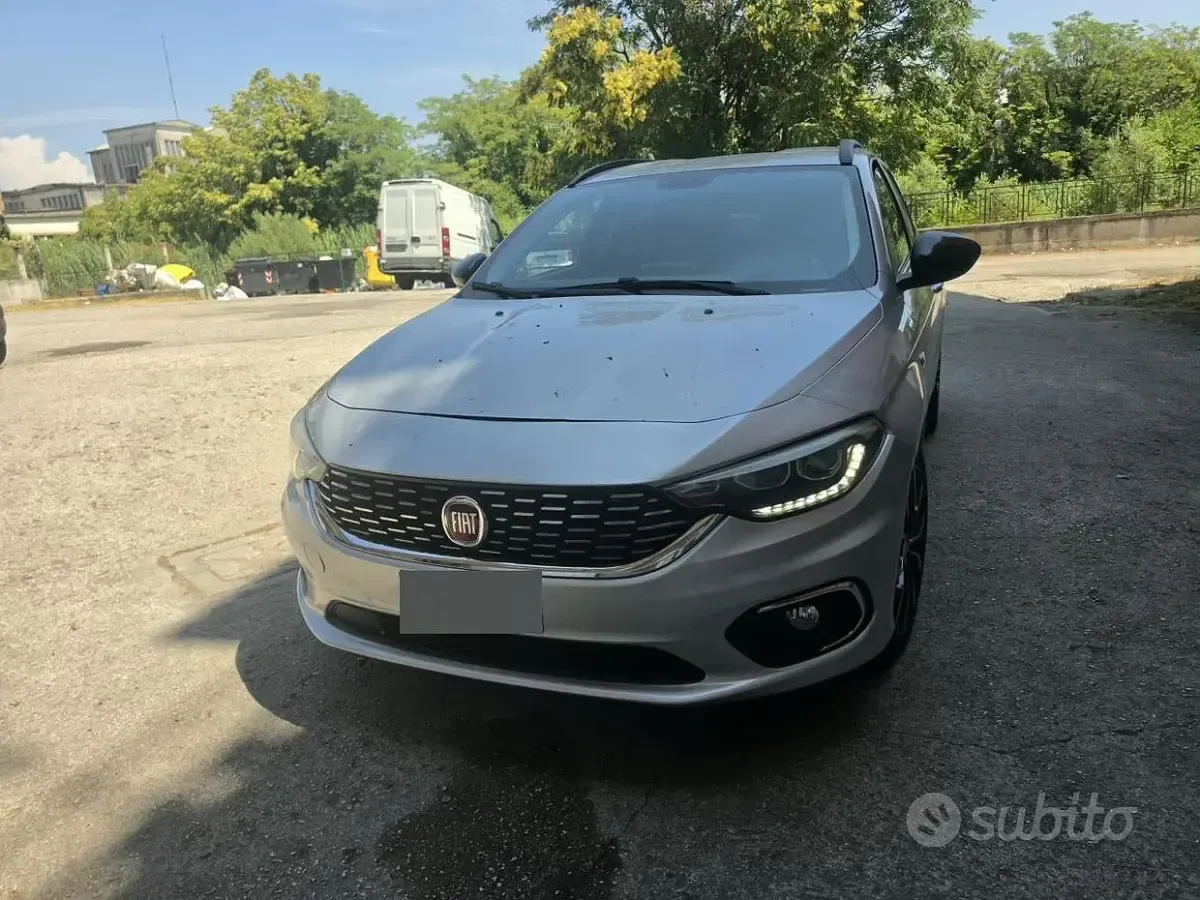 Usata Fiat Tipo Business 120 CV (88 kW) 2016 Grigio Station wagon
