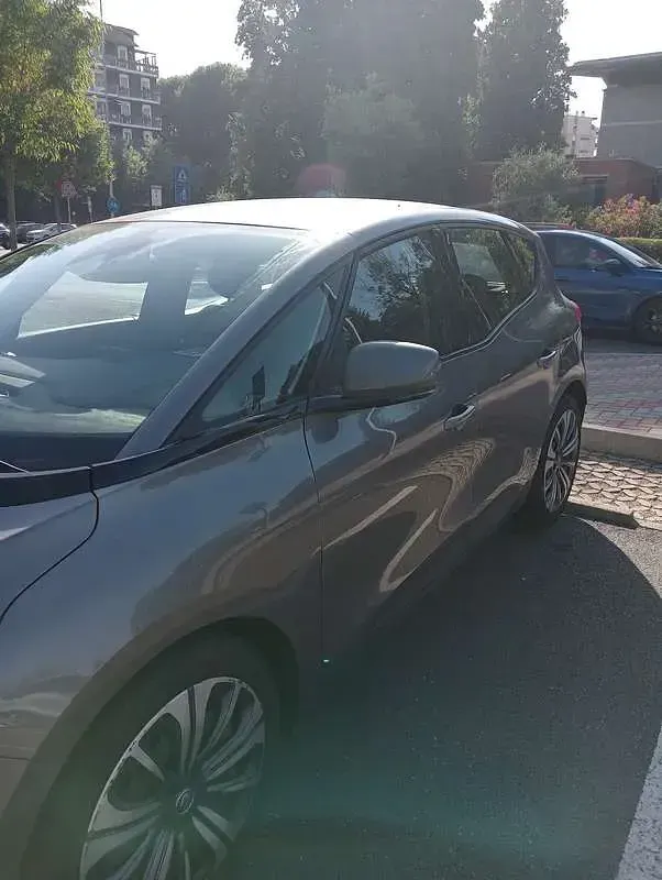 Usata Renault Scenic E-Tech 116 CV (85 kW) 2018 Monovolume