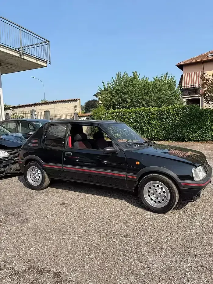 Usata Peugeot 205 GTi 113 CV (83 kW) 1990 Berlina