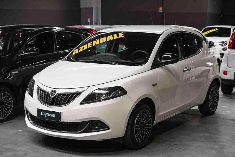 Bianco Usata 2022 Lancia Ypsilon Gold Due volumi | 12.900 € (Buon prezzo) - Immagine 1/4
