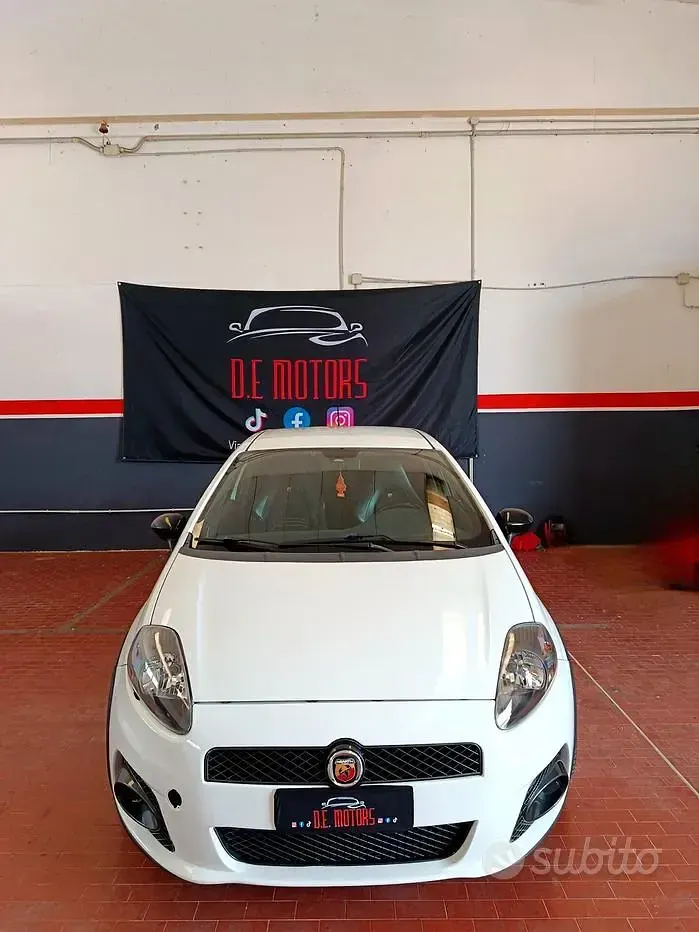Usata Abarth Grande Punto 155 CV (114 kW) 2008 Bianco Utilitaria