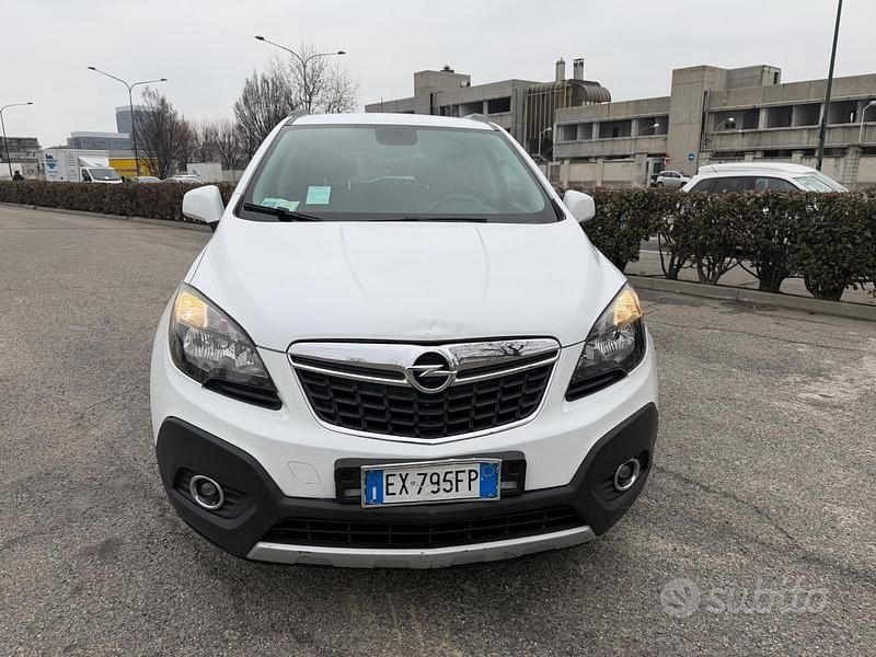 Usata Opel Mokka 140 CV (102 kW) 2014 Bianco SUV