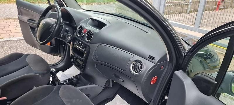 Usata Citroën C3 Exclusive 82 CV (60 kW) 2014 Argento brillante Berlina