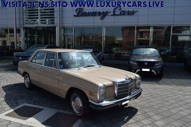 Usata 1972 Mercedes W114 Tre volumi | 14.000 € - Immagine 1/4