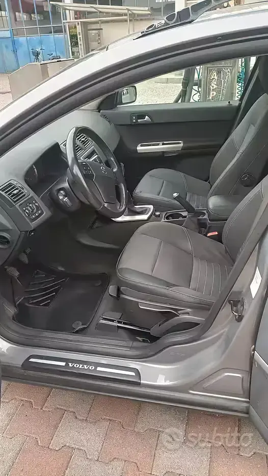 Usata Volvo V50 170 CV (125 kW) 2004 Station wagon