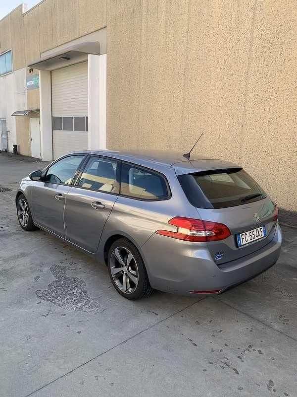 Usata Peugeot 308 SW Allure 120 CV (88 kW) 2016 Station wagon