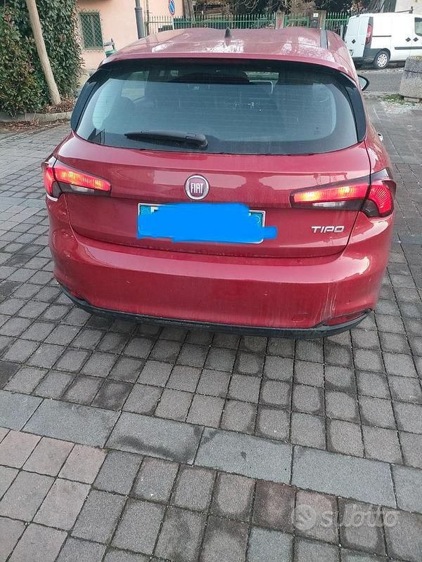 Usata Fiat Tipo Business 95 CV (69 kW) 2018 Rosso Berlina